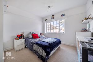 Bedroom- click for photo gallery
